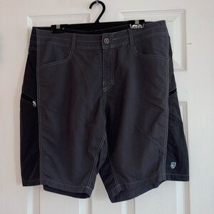 Kuhl men’s hiking shorts. NWOT never worn. Waist 36” inseam 10”. Dark gray/black